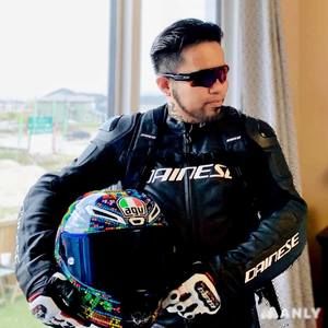 Meet your Posher, Jeffrey